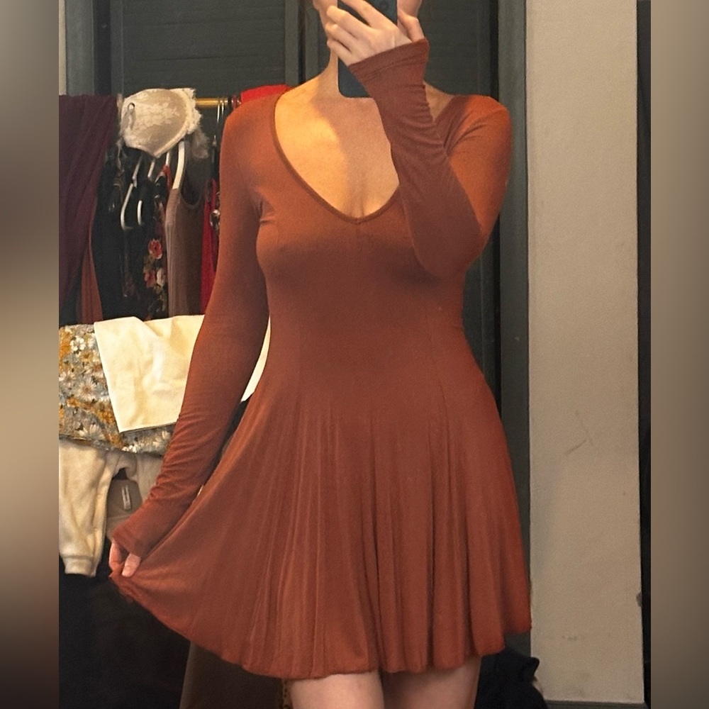 Elegant Rust Long Sleeve Dress - Picture 2 of 7